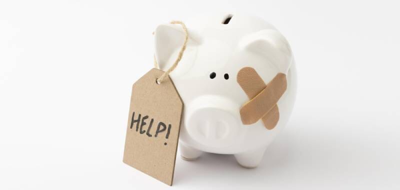 Rescatar un Plan de Pensiones Pagando Menos Impuestos broken-piggy-bank-help.jpg